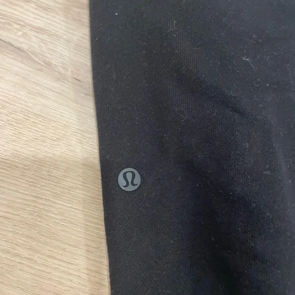 Lululemon Scuba Relaxed High-Rise Jogger in Black - Picture 6 of 7